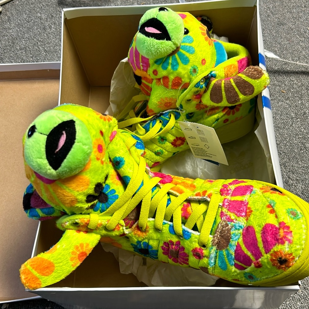 Jeremy Scott x Adidas Green Flower Teddy Bear High Top Sneakers Men’s Size 7.5